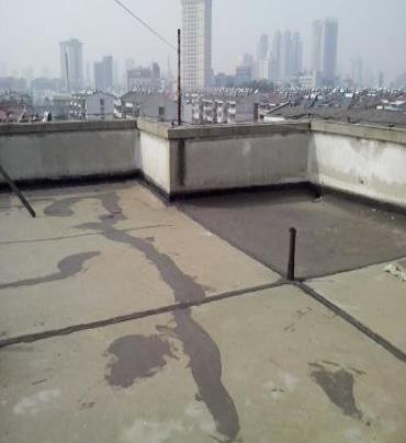 岳阳漏水维修 楼顶漏水是什么原因，楼顶漏水维修方法是什么?